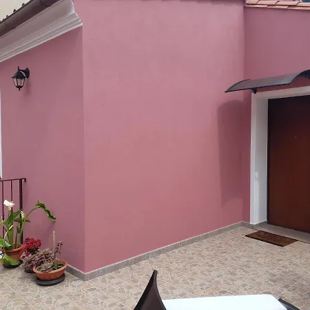 Bed & Breakfast La Genuina *