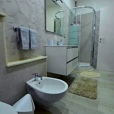 B&B La Genuina 3*