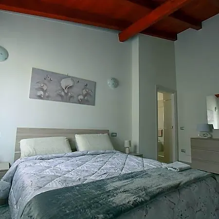 B&B La Genuina 3*